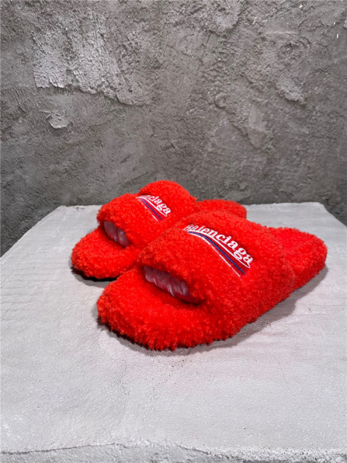 BLCG SLIPPERS
