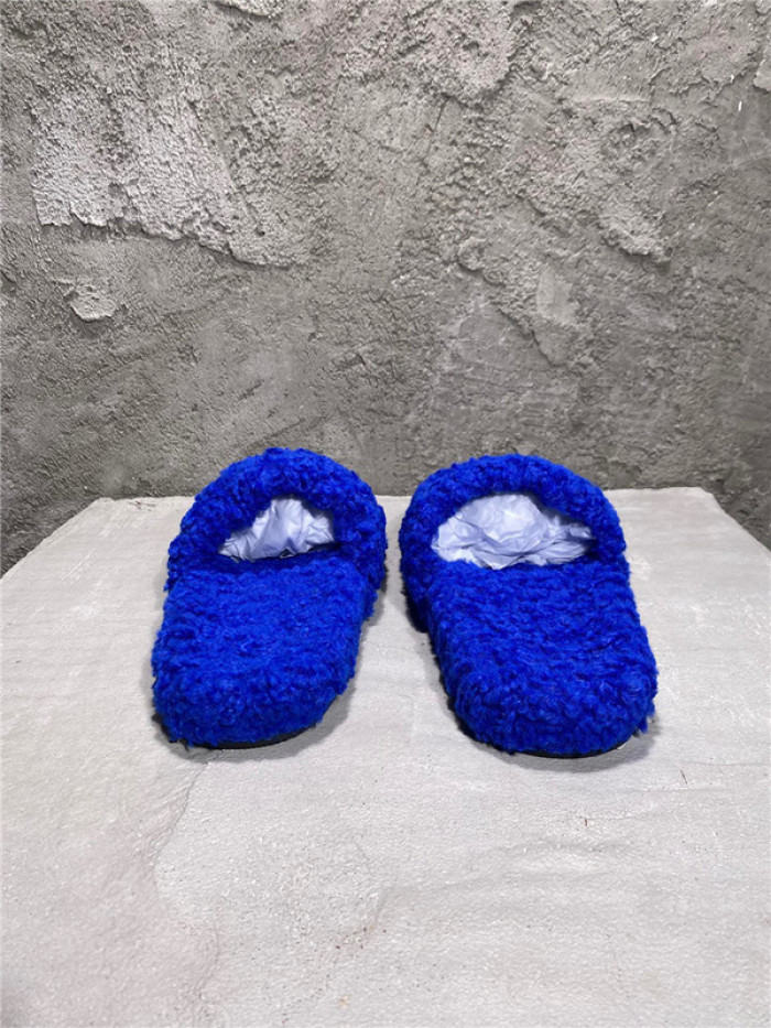 BLCG SLIPPERS