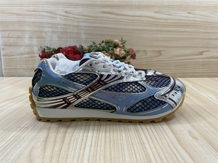 b0tt*ga Ven*ta sneaker