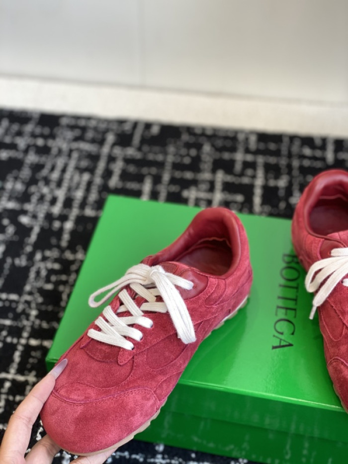 b0tt*ga Ven*ta sneaker