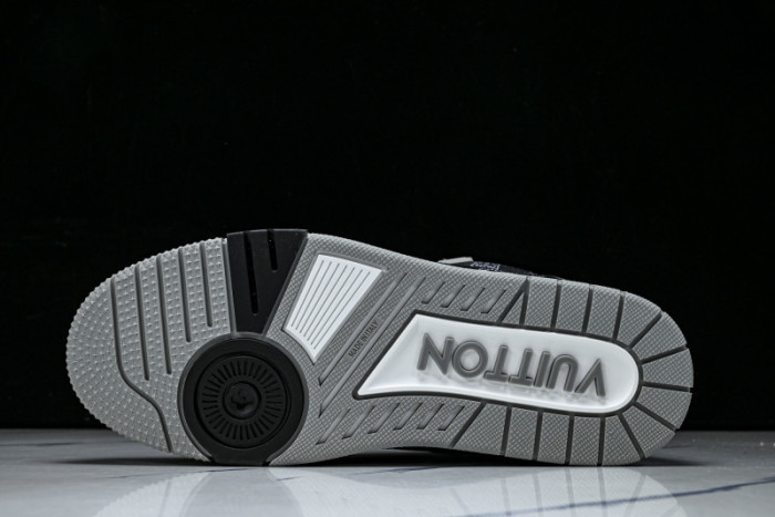 LV SNEAKER TRAINER FOR-LV382