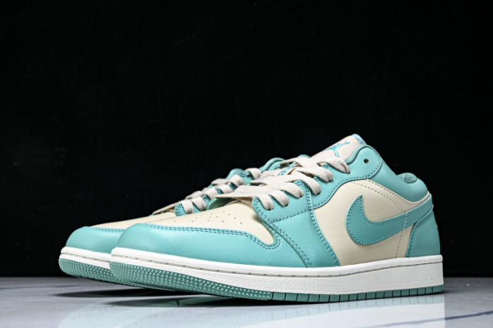 Air Jordan 1 Low  DC0774-131
