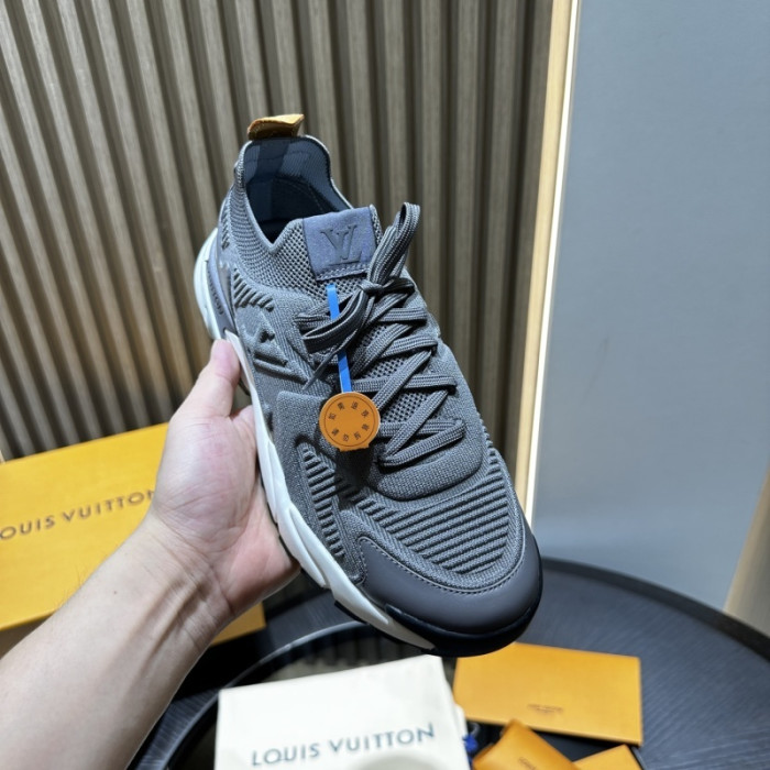LV SNEAKER Runner Tatic FOR-LV390