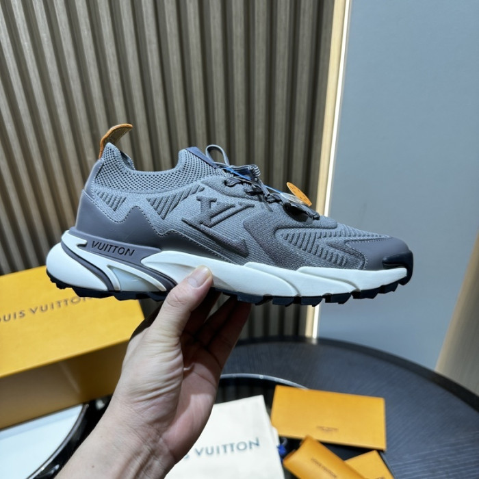 LV SNEAKER Runner Tatic FOR-LV390