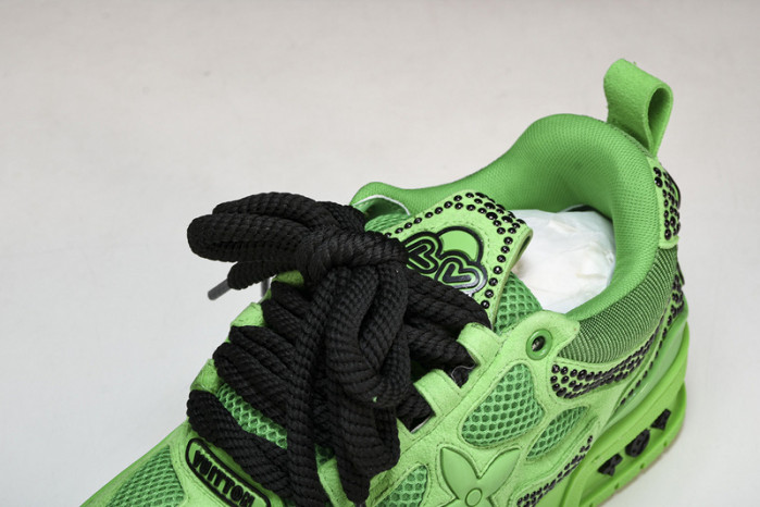 LV SNEAKER LOW  103010