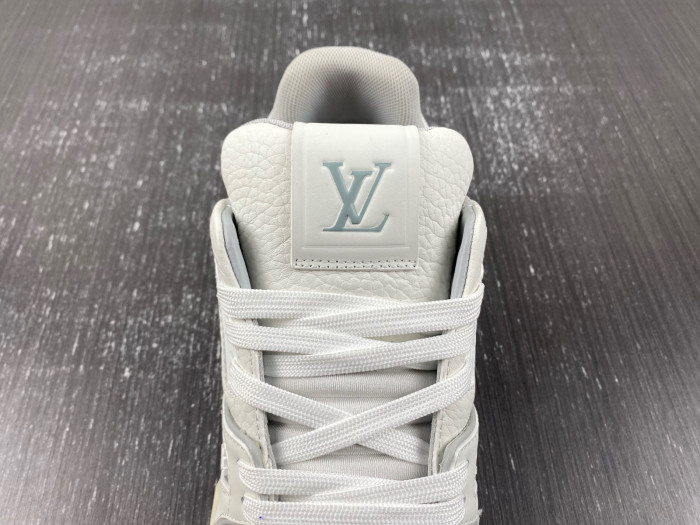 LV SNEAKER LOW 120401