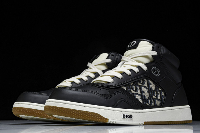 D10R B27 High Top Sneaker 10803