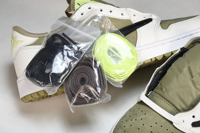 Travis Scott x Air Jordan 1 Low Golf FZ3124-200