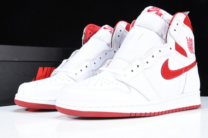 AIR Jordan 1 Retro Metallic Red (2017) 555088-103