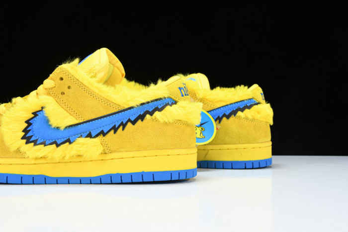 Grateful Dead x Nike SB Dunk Low Yellow Bear CJ5378-700
