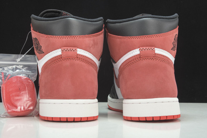 Air Jordan 1 Retro High OG 555088-112