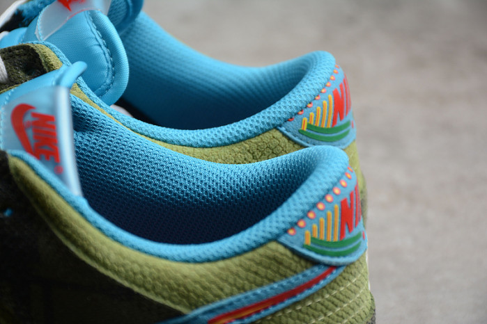 Nike SB DUNK LOW SIEMPRE FAMILIA GREEN/BLUE/CYAN DO2160-335