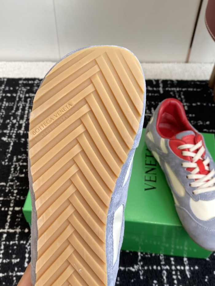 b0tt*ga Ven*ta sneaker