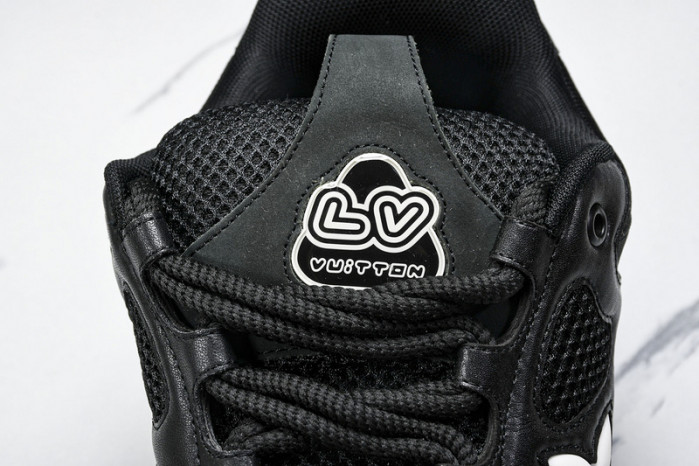 LV SNEAKER LOW 081501