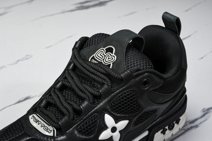 LV SNEAKER LOW 081501