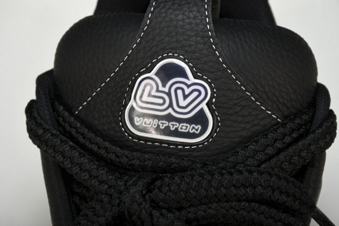 LV SNEAKER LOW   121202