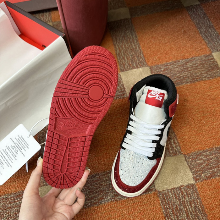 AIR JORDAN 1 RETRO  AJ-09