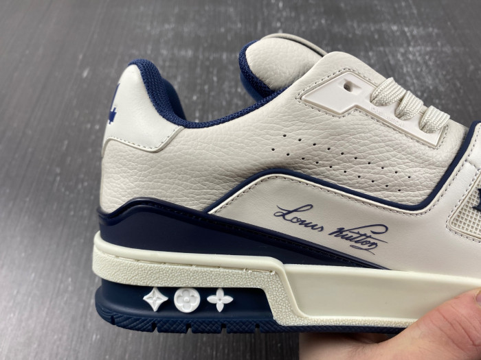 LV SNEAKER LOW 120402