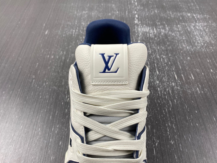 LV SNEAKER LOW 120402