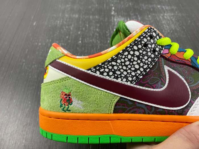 Nike Dunk Low WHAT THE PAUL  DM0807-600