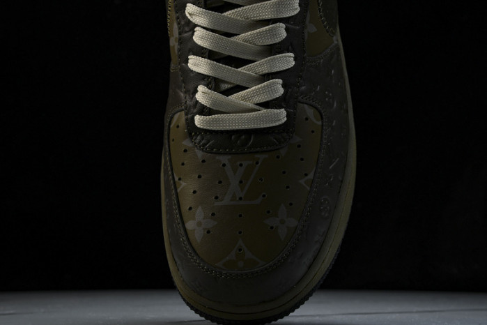 Nike Air Force 1 LV 022603