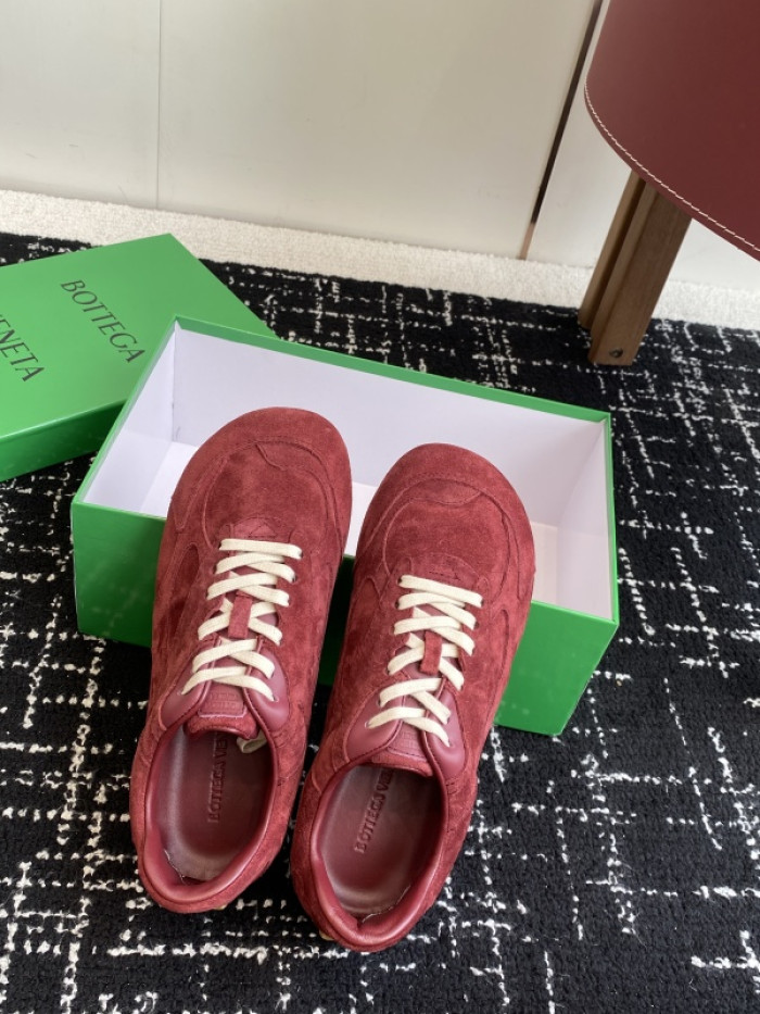 b0tt*ga Ven*ta sneaker