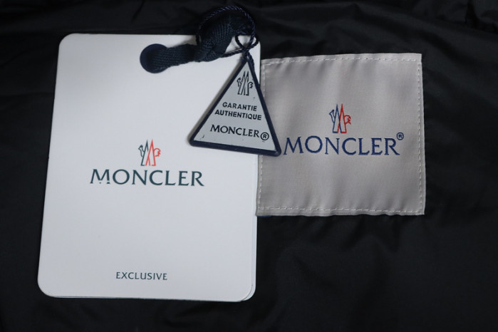 CLOTHES M0NCLER MC05