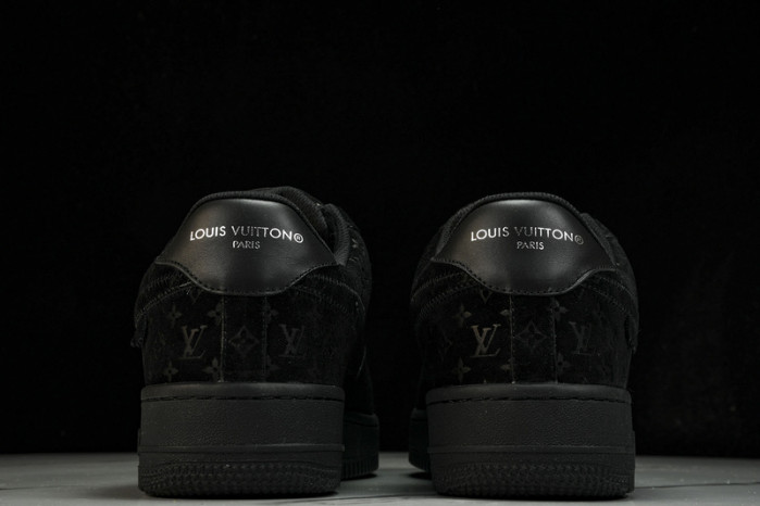Nike Air Force 1 LV 022604