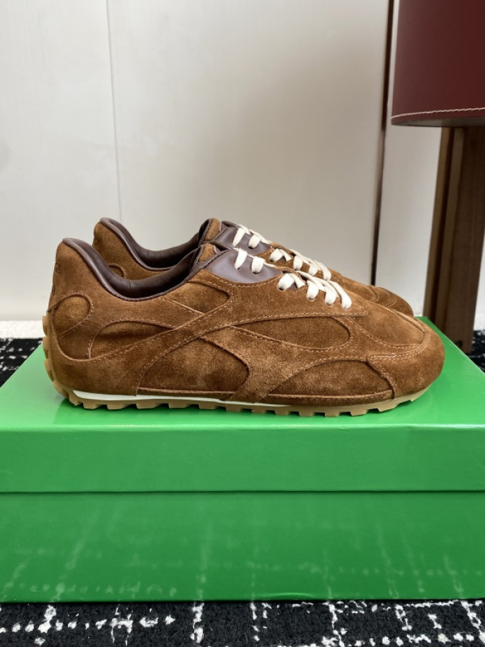 b0tt*ga Ven*ta sneaker