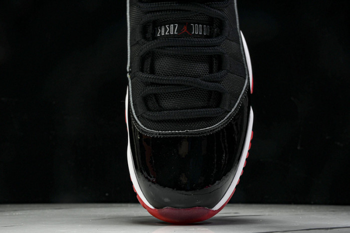 Air Jordan 11 Low Bred FV5104-006