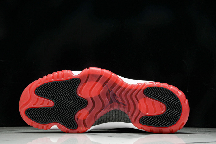 Air Jordan 11 Low Bred FV5104-006