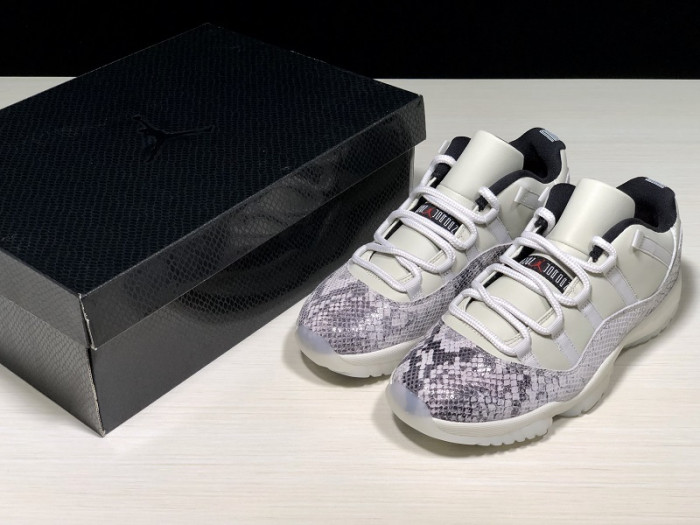 Air Jordan 11 Retro Low Le Mens CD6846-002