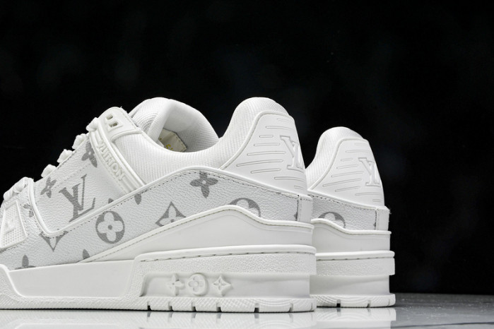 LV SNEAKER FOR-LV255