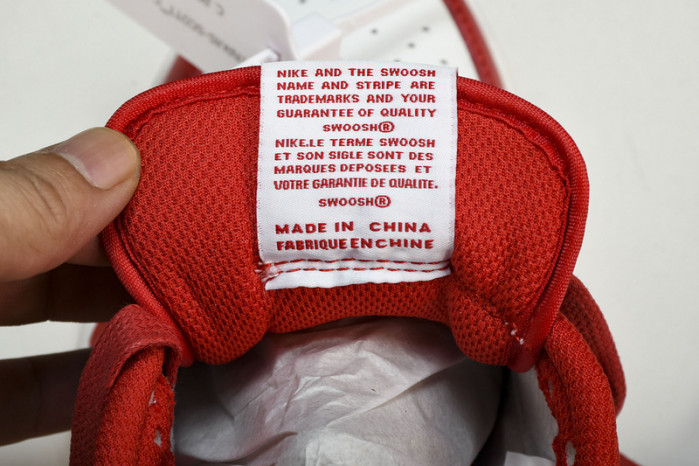 Travis Scott x Air Jordan 1 Low OG DM7890-103