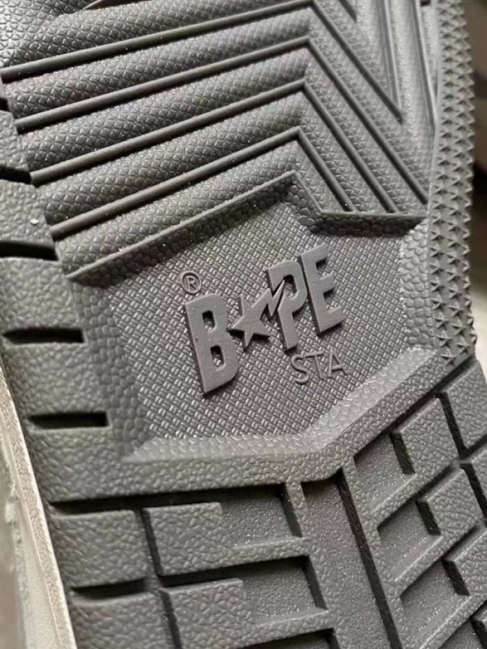 A B*THING APE YEE-002