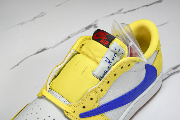 Travis Scott x Air Jordan 1 Low DZ4137-700