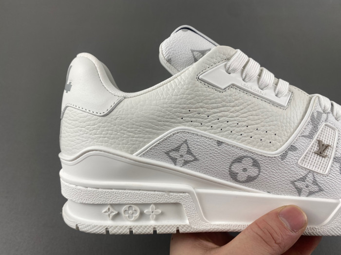 LV SNEAKER FOR-LV256