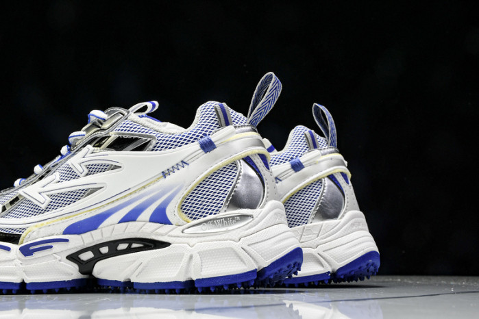 OF C/O SNEAKER FOR-022304