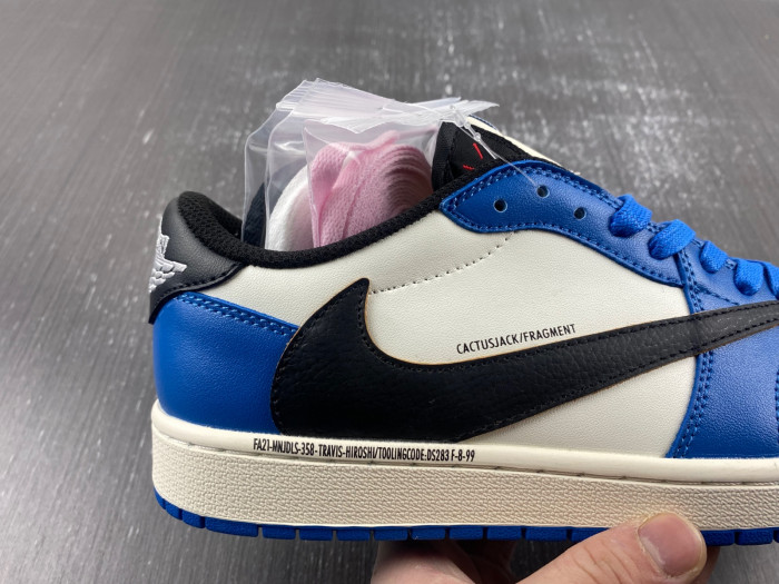 Travis Scott x Air Jordan 1 Low  DM7866-888