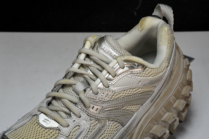 BLCG    Defender Rubber Platform Sneakers W2RAF 9700