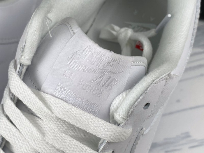 Svp*me x nike air force 1 cu9225-100