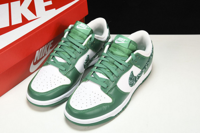 NIKEDunk Low ESS“Green Paisley” DH4401-102