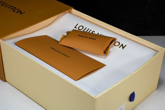 LV SNEAKER LOW FOR-LV52