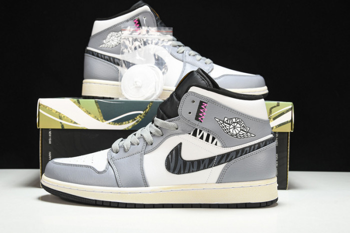 AIR JORDAN 1 Mid  554724-170