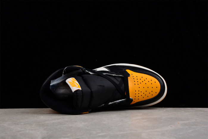 Air Jordan 1 Retro High OG “Yellow Toe”  555088-711