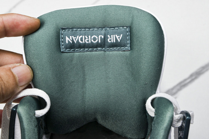 Air Jordan 4 Retro "Oxidized Green" FQ8138-103