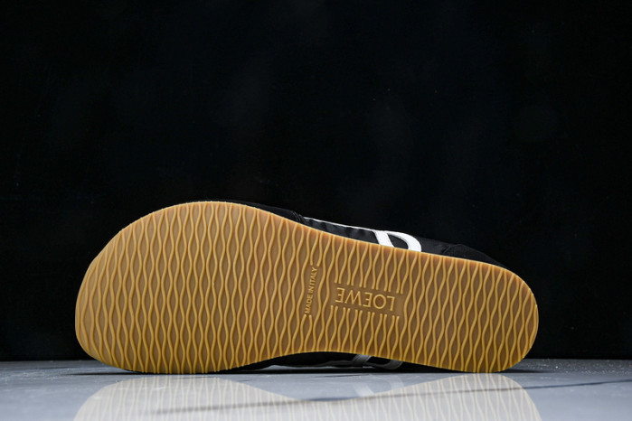 L*0ewe Ballet Runner LW-FOR03