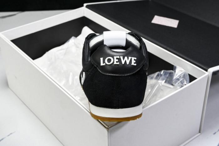 L*0ewe Ballet Runner LW-FOR03