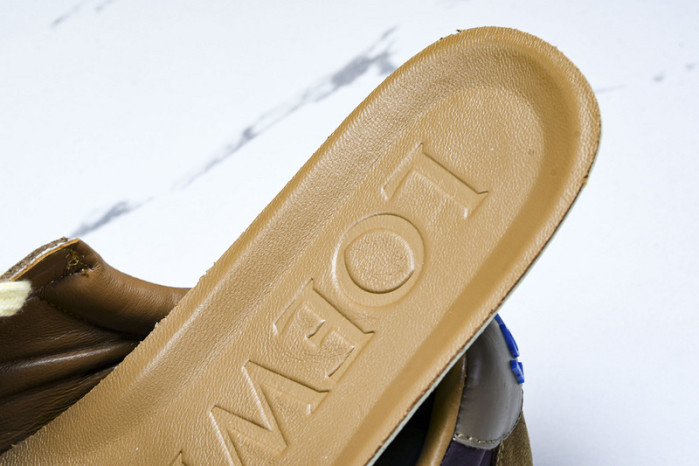 L*0ewe Ballet Runner LW-FOR12