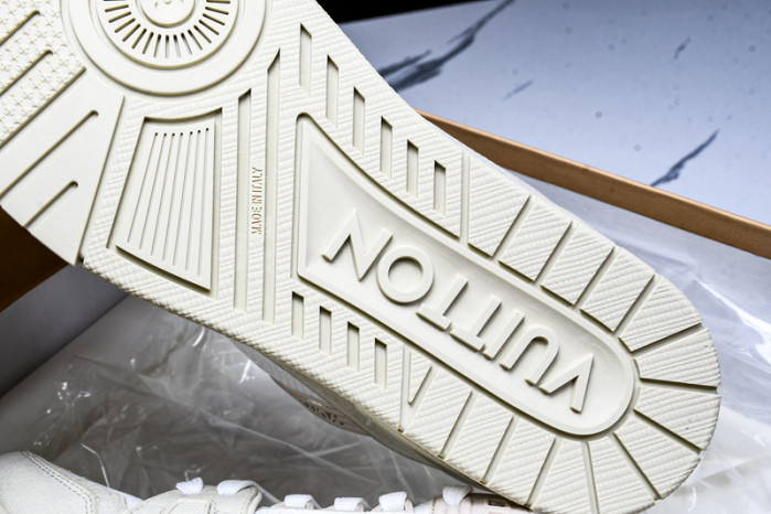 LV SNEAKER TRAINER   FOR-LV320